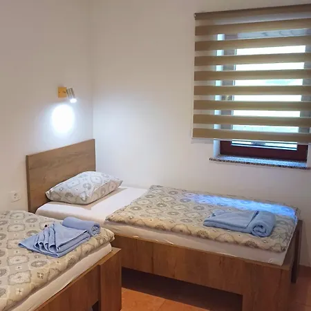 بيت ضيافة Planina Pod Sumikom 3*