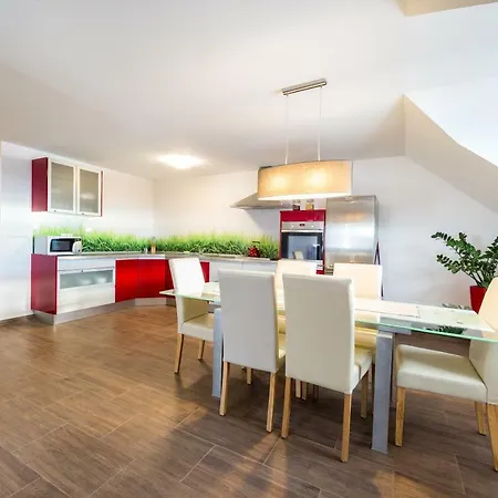 Planina Pod Sumikom בית הארחה Planina pod Sumnikom