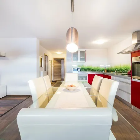 Planina Pod Sumikom بيت ضيافة