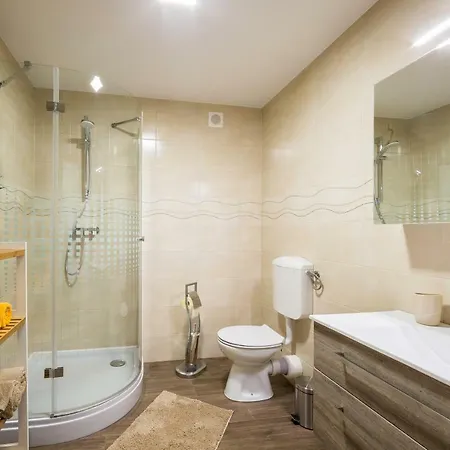 بيت ضيافة Planina Pod Sumikom 3*