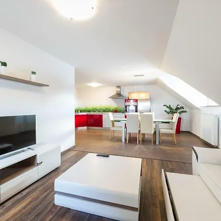 بيت ضيافة Planina Pod Sumikom 3*